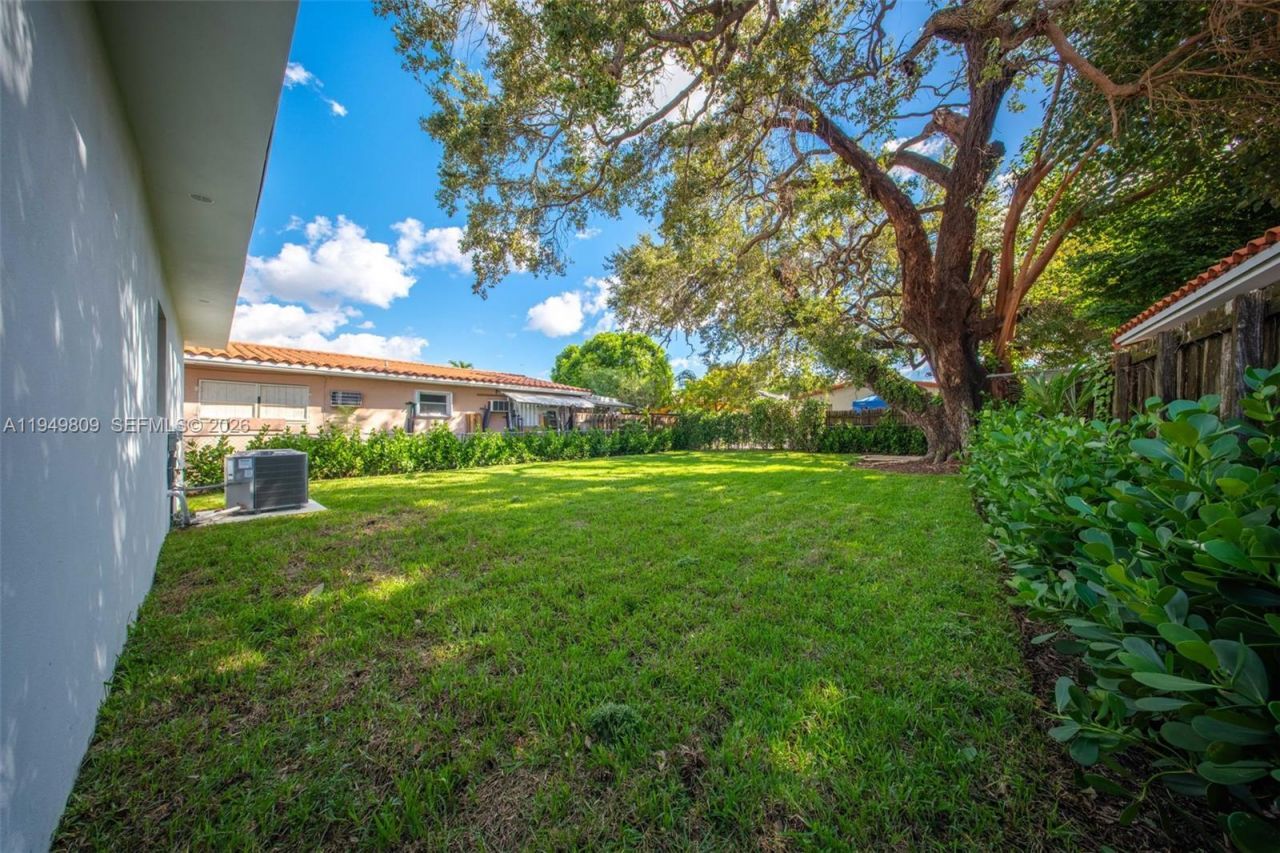 2625 SW 32nd Ct, Unit 2625, Miami, FL 33133 Photo