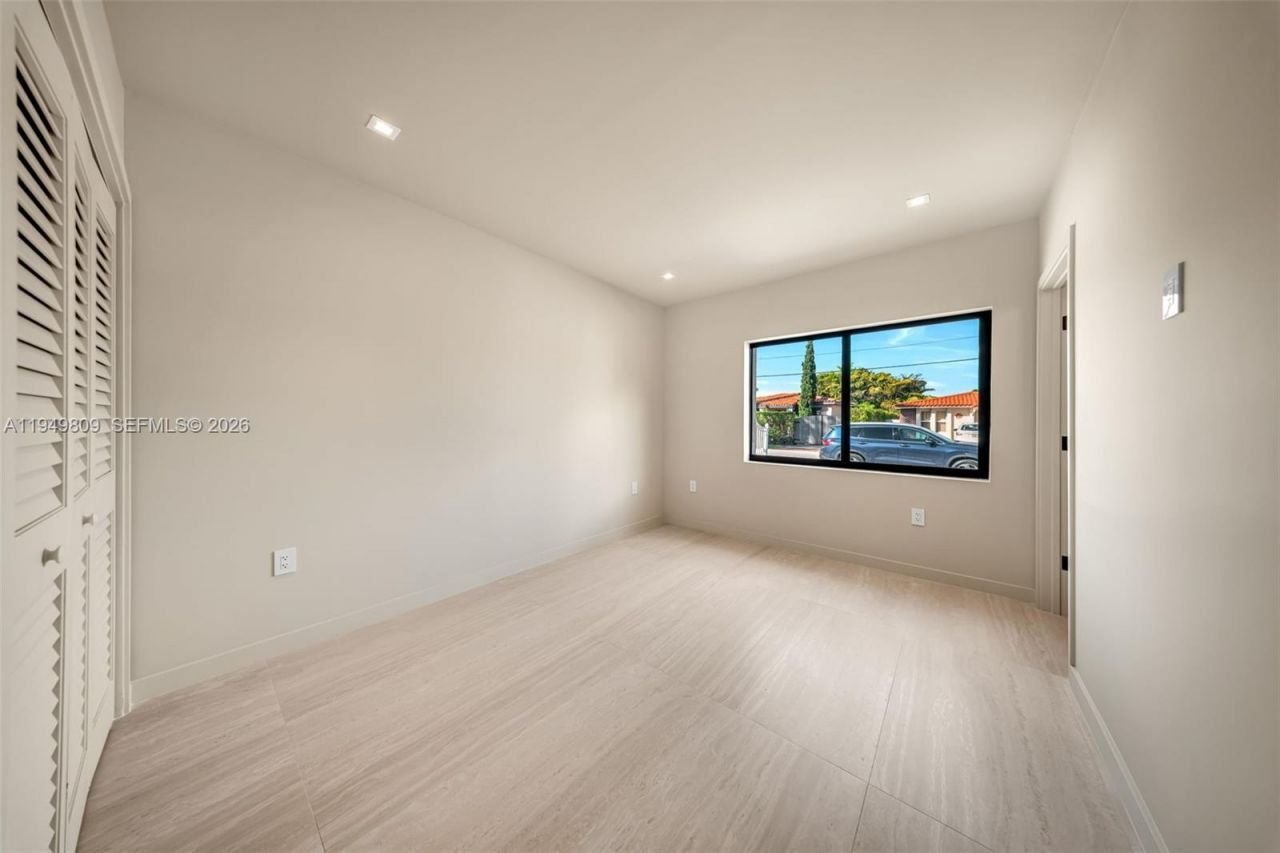 2625 SW 32nd Ct, Unit 2625, Miami, FL 33133 Photo