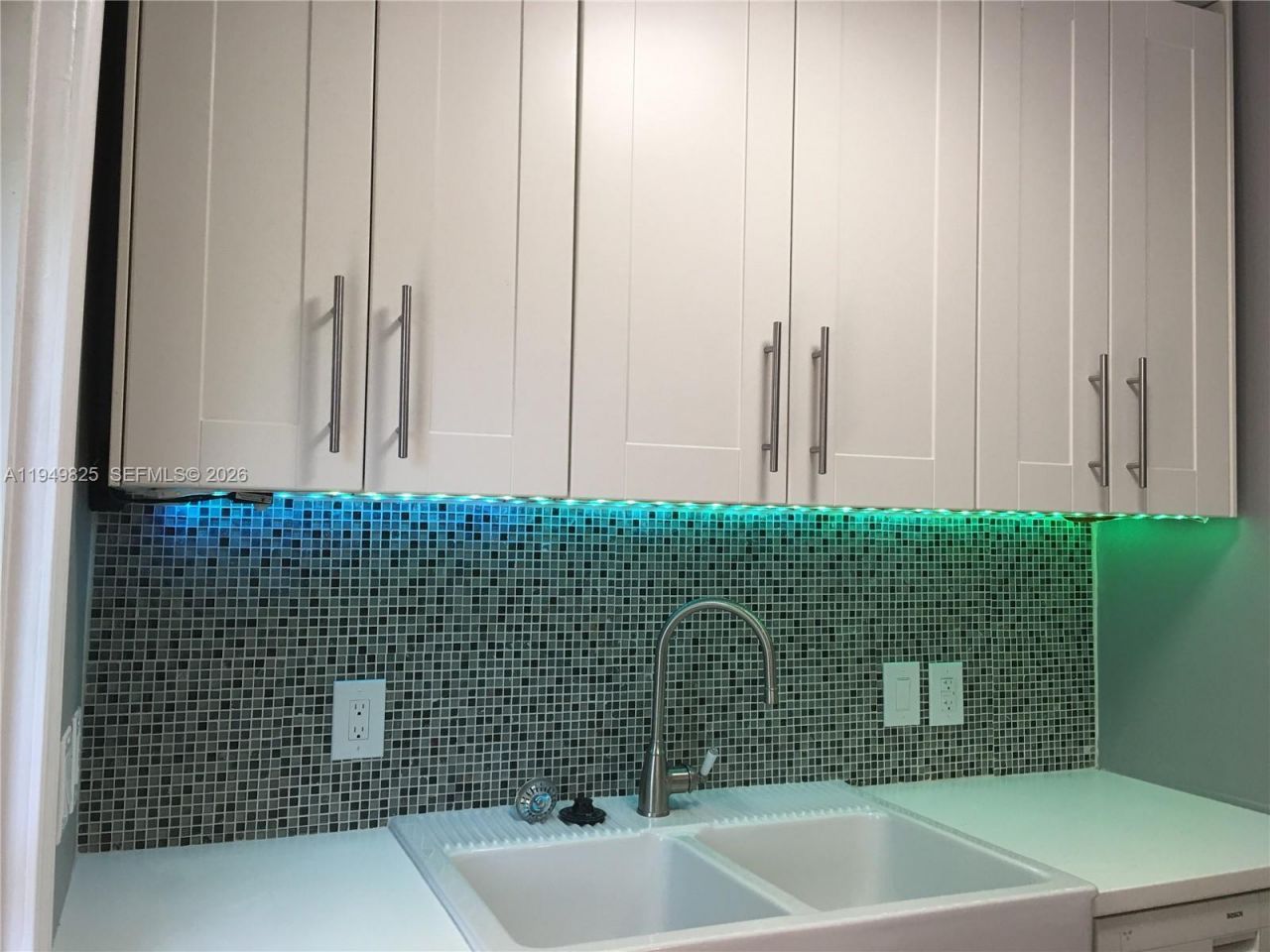 661 SW 11th St , Unit 22W, Miami, FL 33129 Photo