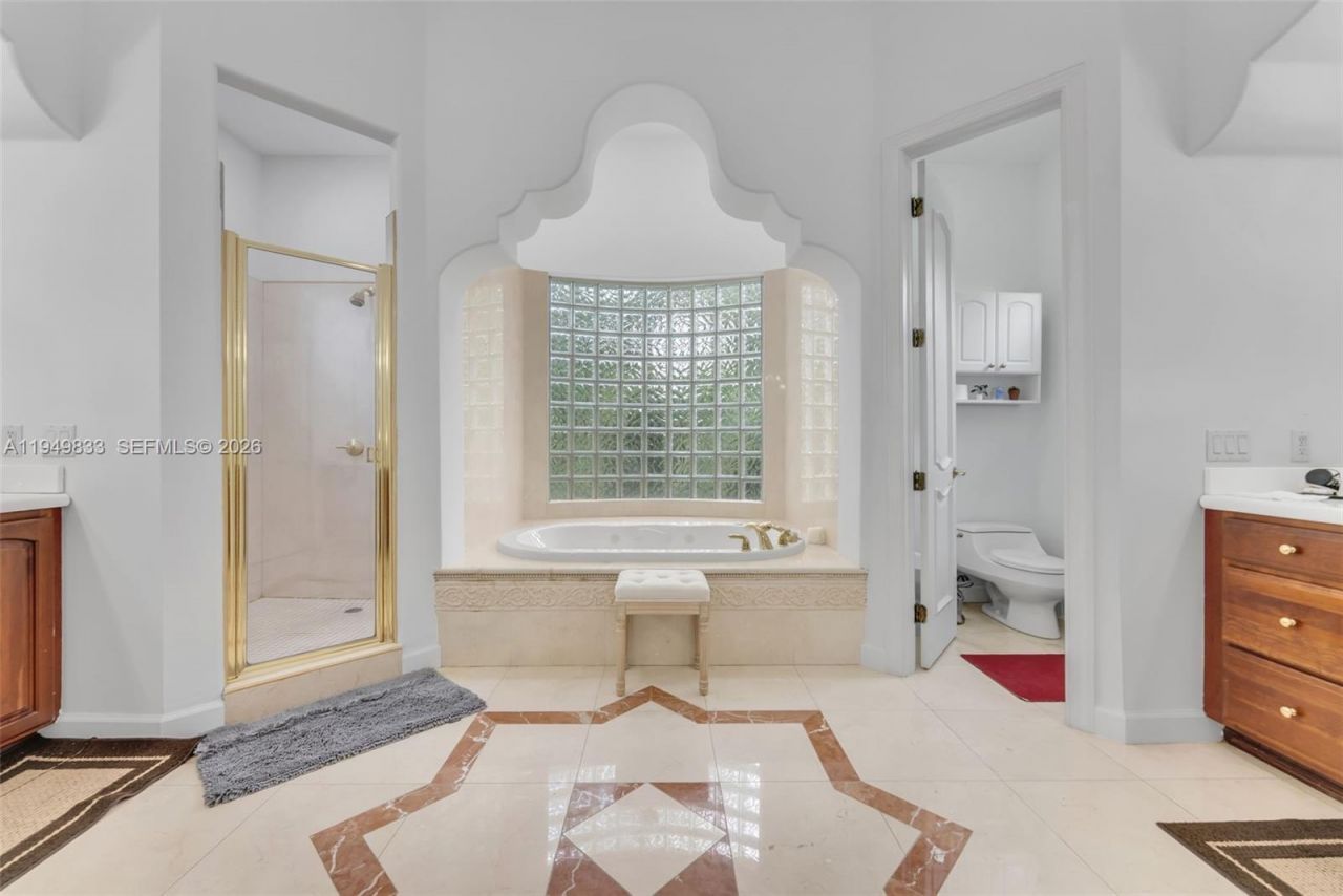 1334 Alhambra Cir , Coral Gables, FL 33134 Photo