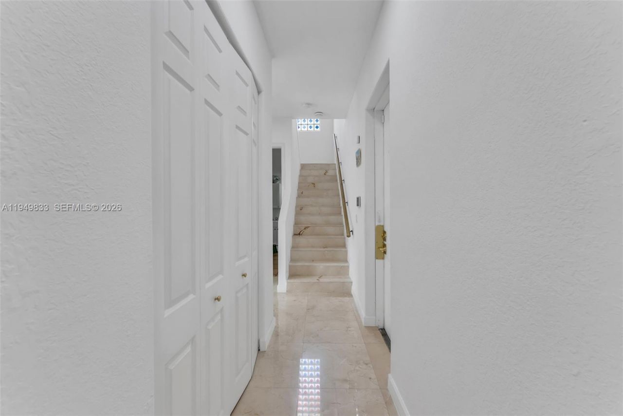 1334 Alhambra Cir , Coral Gables, FL 33134 Photo