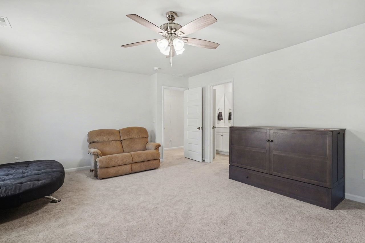 780 Harrison Mill St. Photo 10