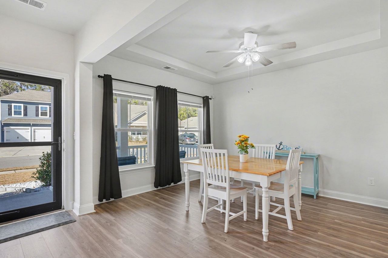 780 Harrison Mill St. Photo 4