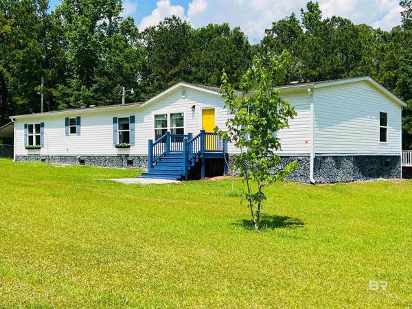 7860 Cliff's Landing Road, Bay Minette, AL 36507