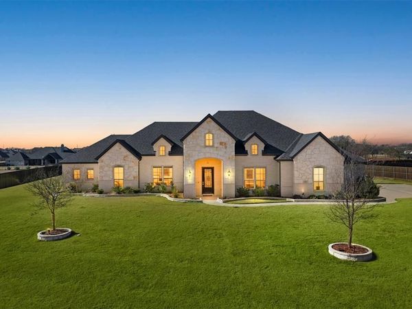 621 Cimarron Meadows Drive, Waxahachie, TX 75167