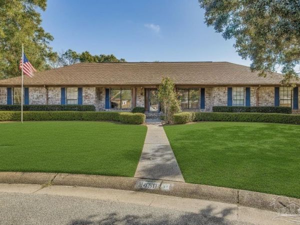 2450 Bluffs Cir, Pensacola, FL 32503