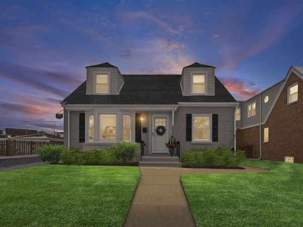 6100 N Overhill Avenue, Chicago, IL 60631