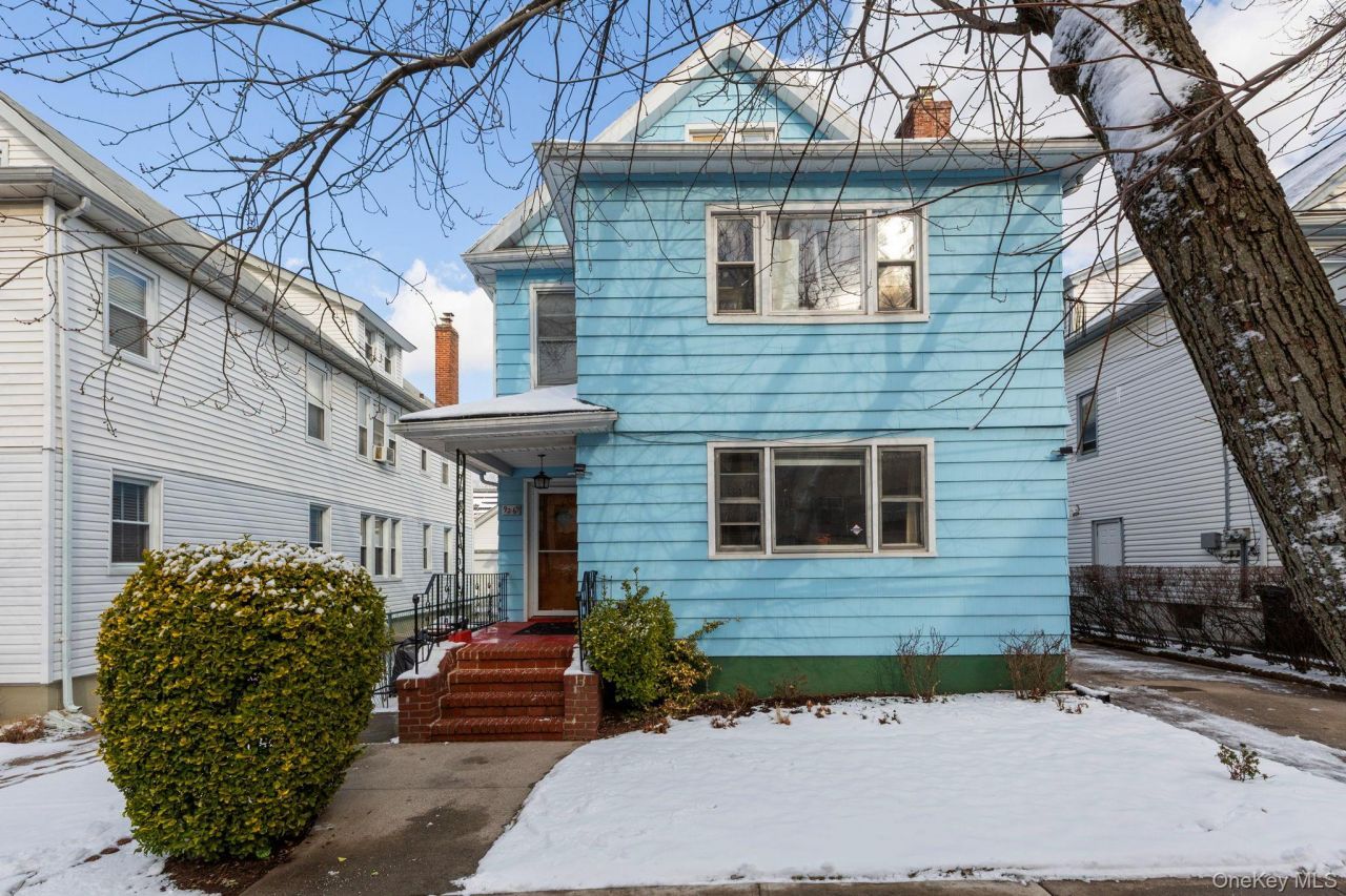 9269 220th Street, Queens Village, NY 11428 Main Photo