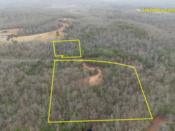 952 Genesis Rd , Lancing, TN 37770