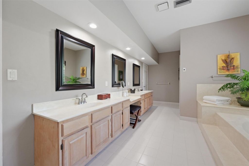 7720 W Upper Ridge Drive, Parkland, FL 33067 Photo