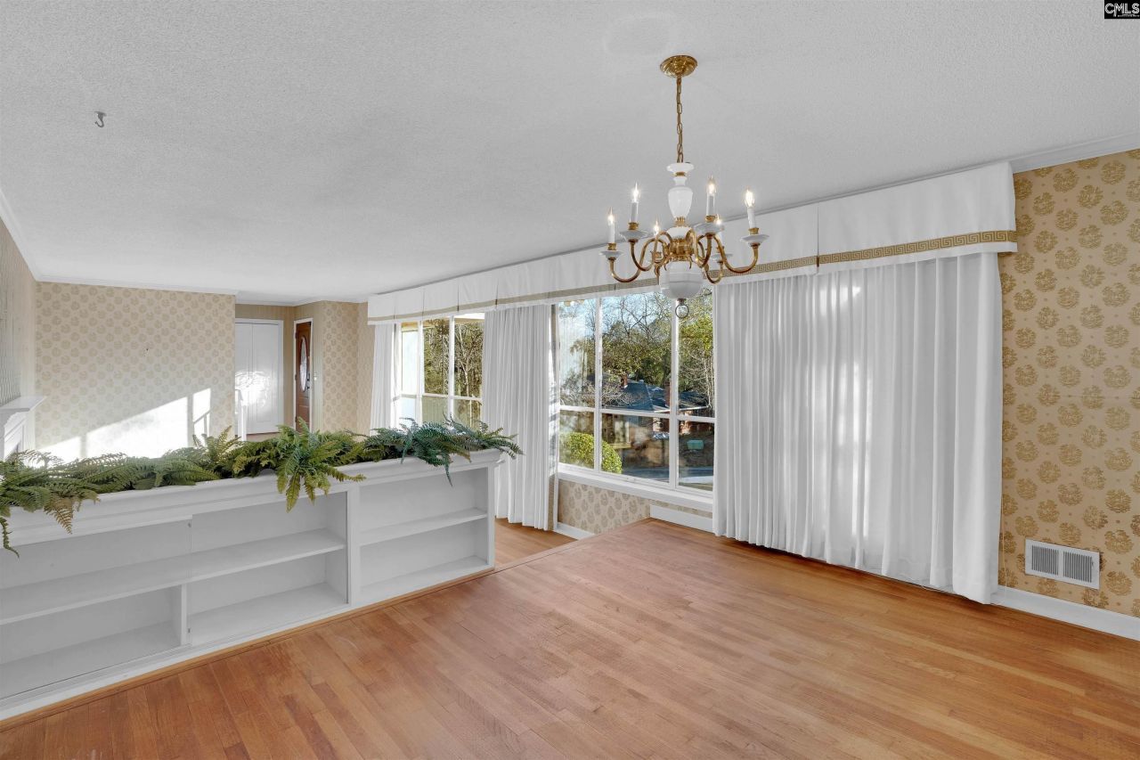 2201 Chappelle Street Photo 12