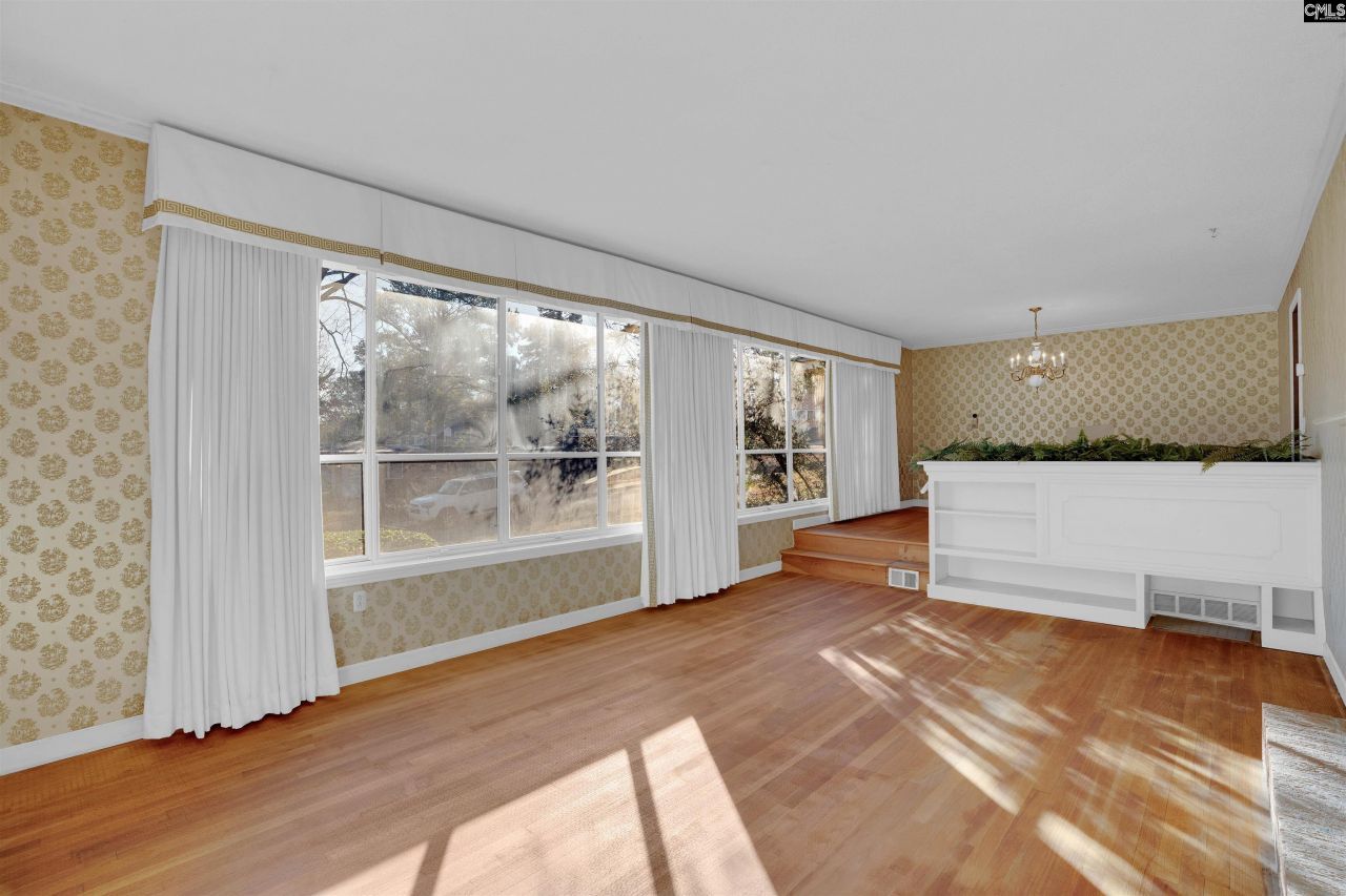 2201 Chappelle Street Photo 8