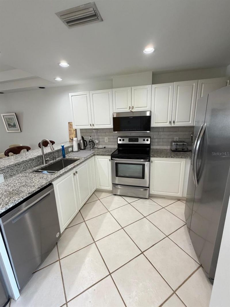 3706 54th Drive W, Unit 203, Bradenton, FL 34210 Photo