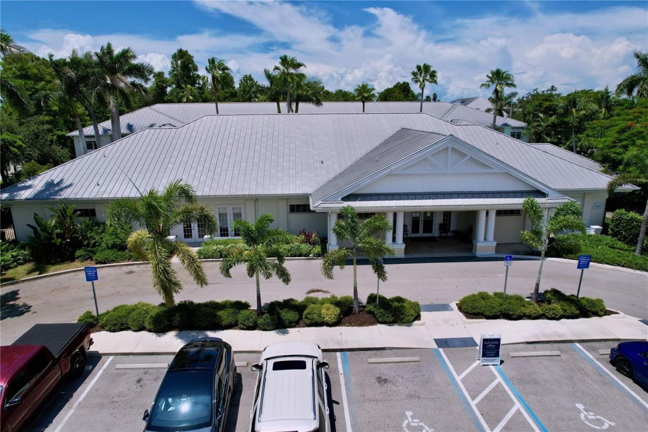 3706 54th Drive W, Unit 203, Bradenton, FL 34210 Photo