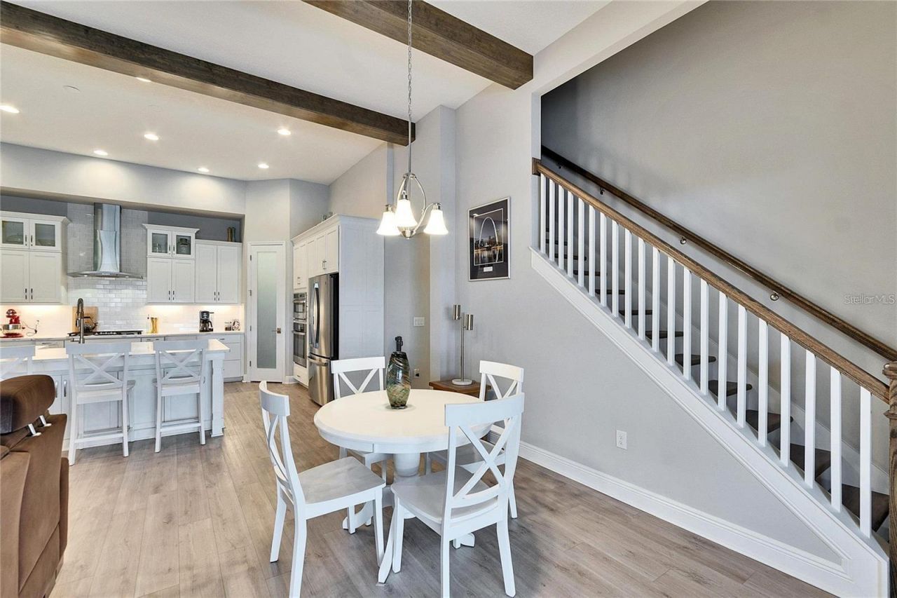 10304 Meadowrun Drive, Lithia, FL 33547 Photo