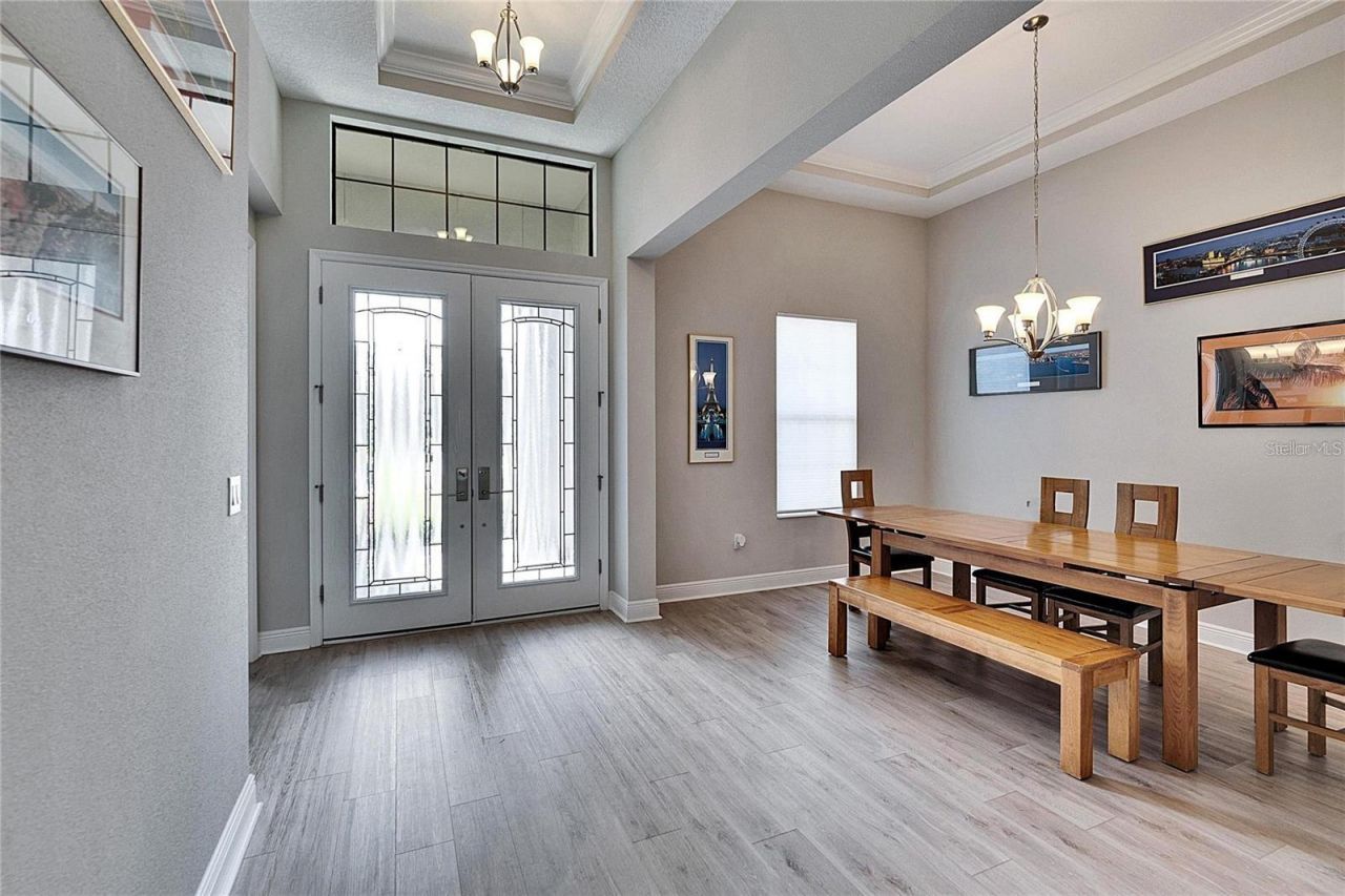 10304 Meadowrun Drive, Lithia, FL 33547 Photo