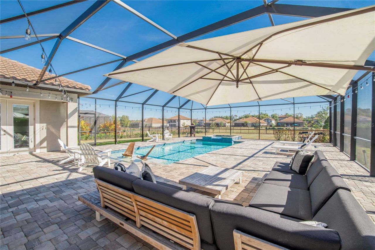 10304 Meadowrun Drive, Lithia, FL 33547 Photo