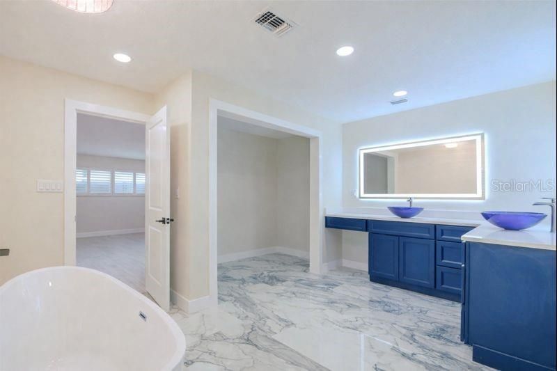 6400 Mockingbird Way S, Saint Petersburg, FL 33707 Photo