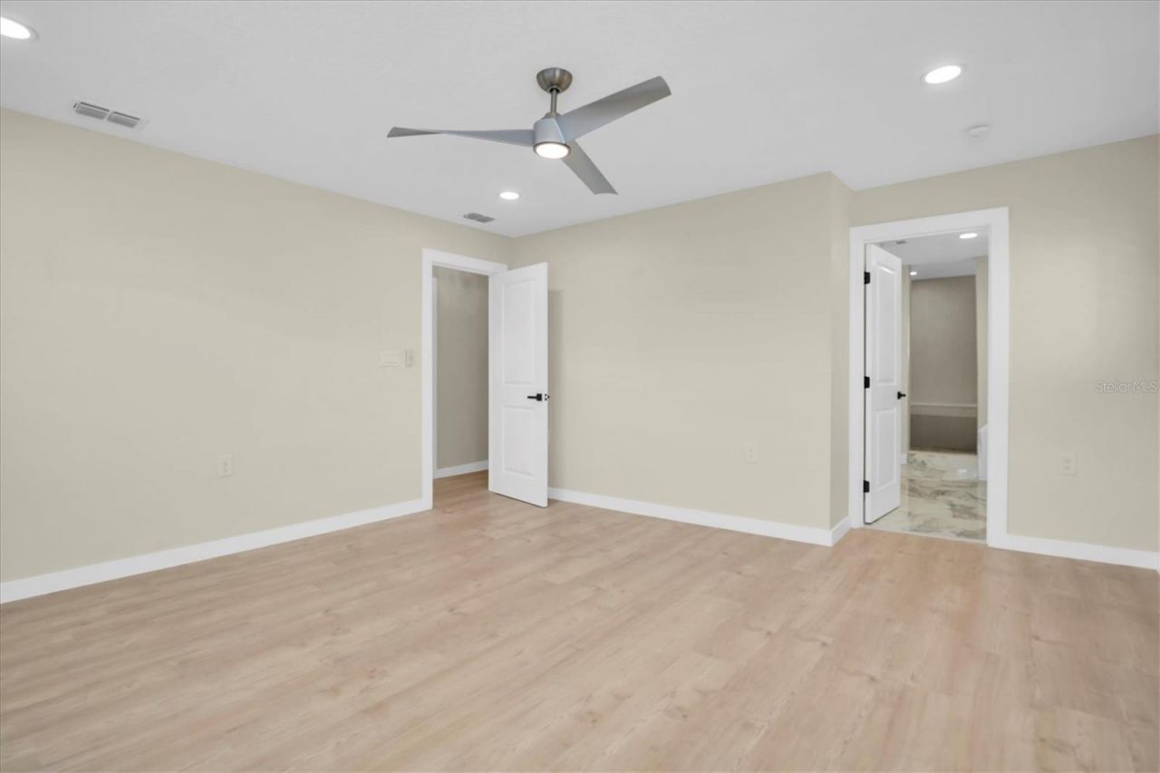 6400 Mockingbird Way S, Saint Petersburg, FL 33707 Photo