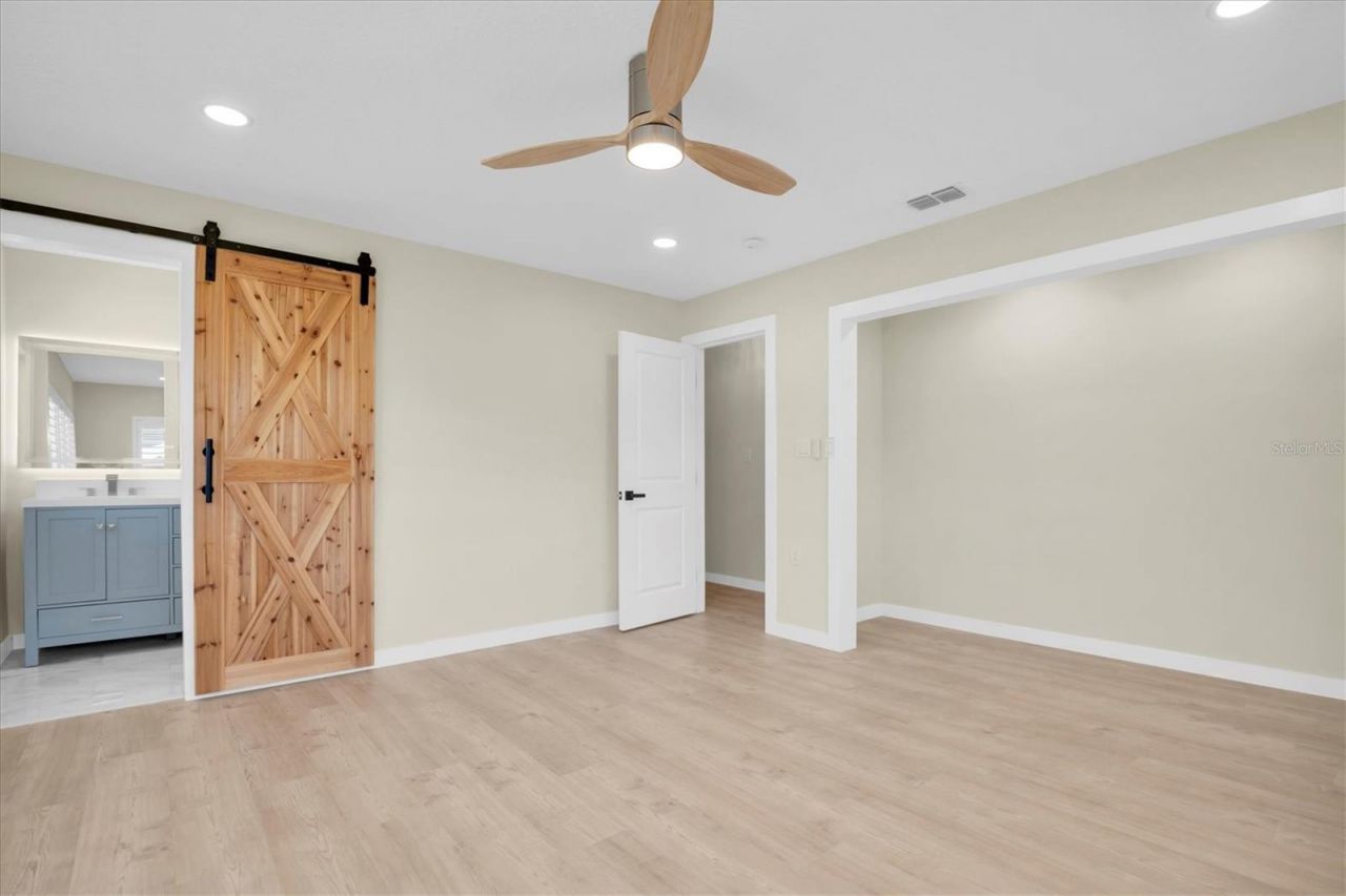 6400 Mockingbird Way S, Saint Petersburg, FL 33707 Photo