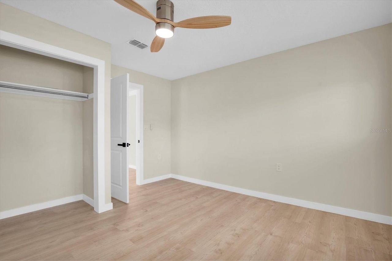 6400 Mockingbird Way S, Saint Petersburg, FL 33707 Photo