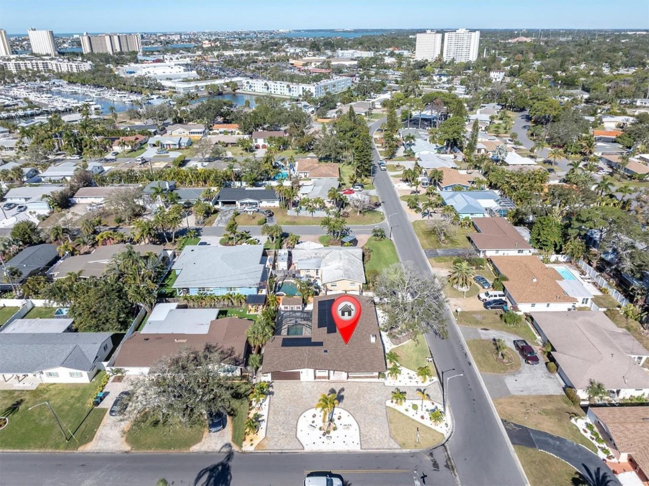6400 Mockingbird Way S, Saint Petersburg, FL 33707 Photo