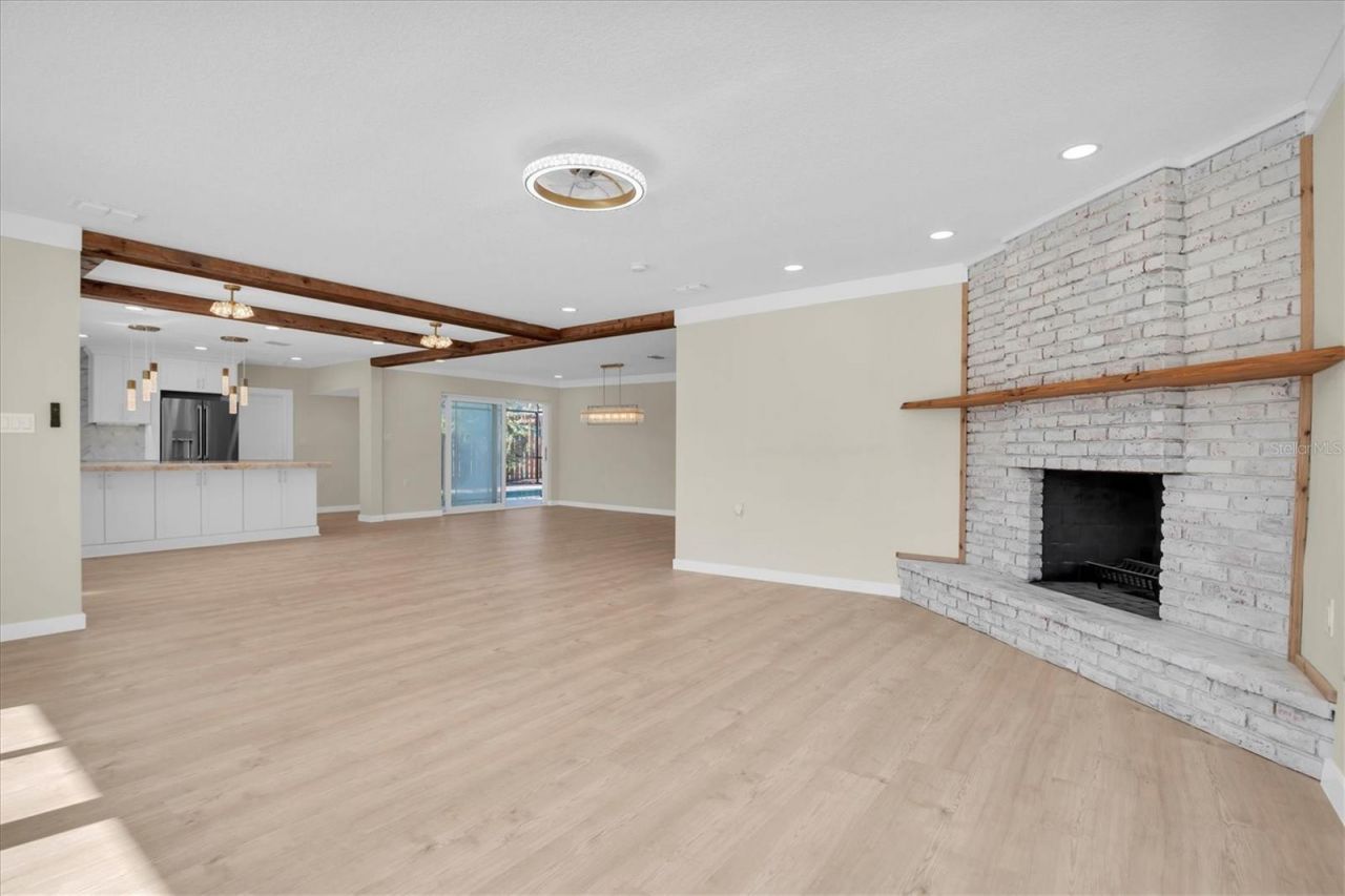 6400 Mockingbird Way S, Saint Petersburg, FL 33707 Photo
