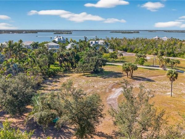 326 Useppa Island, USEPPA ISLAND, FL 33924