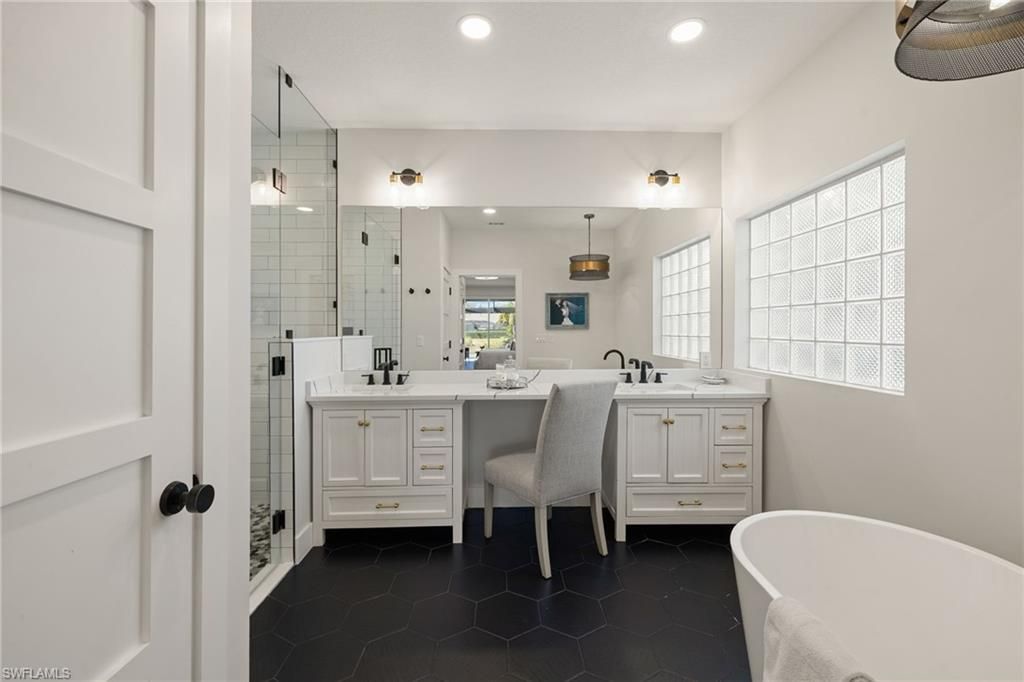 6968 Burnt Sienna Cir, Naples, FL 34109 Photo