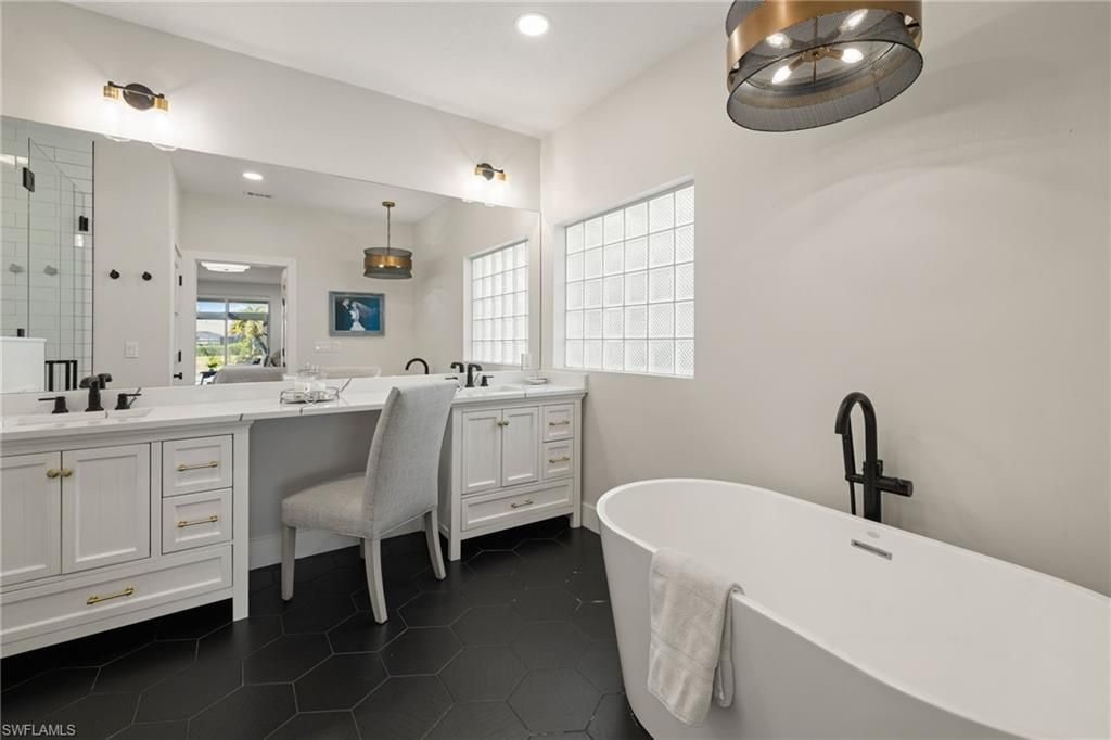 6968 Burnt Sienna Cir, Naples, FL 34109 Photo