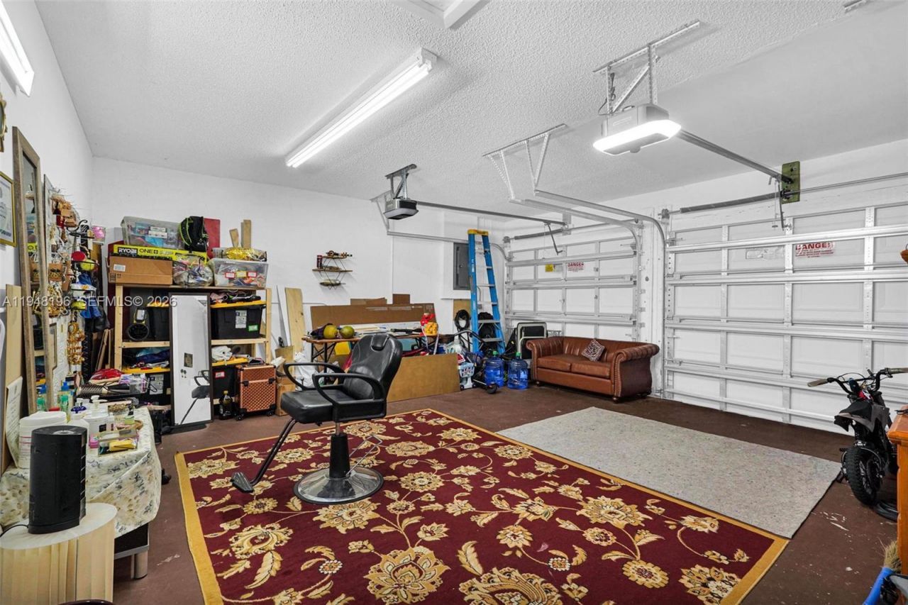 1975 NW 191st Ave, Pembroke Pines, FL 33029 Photo