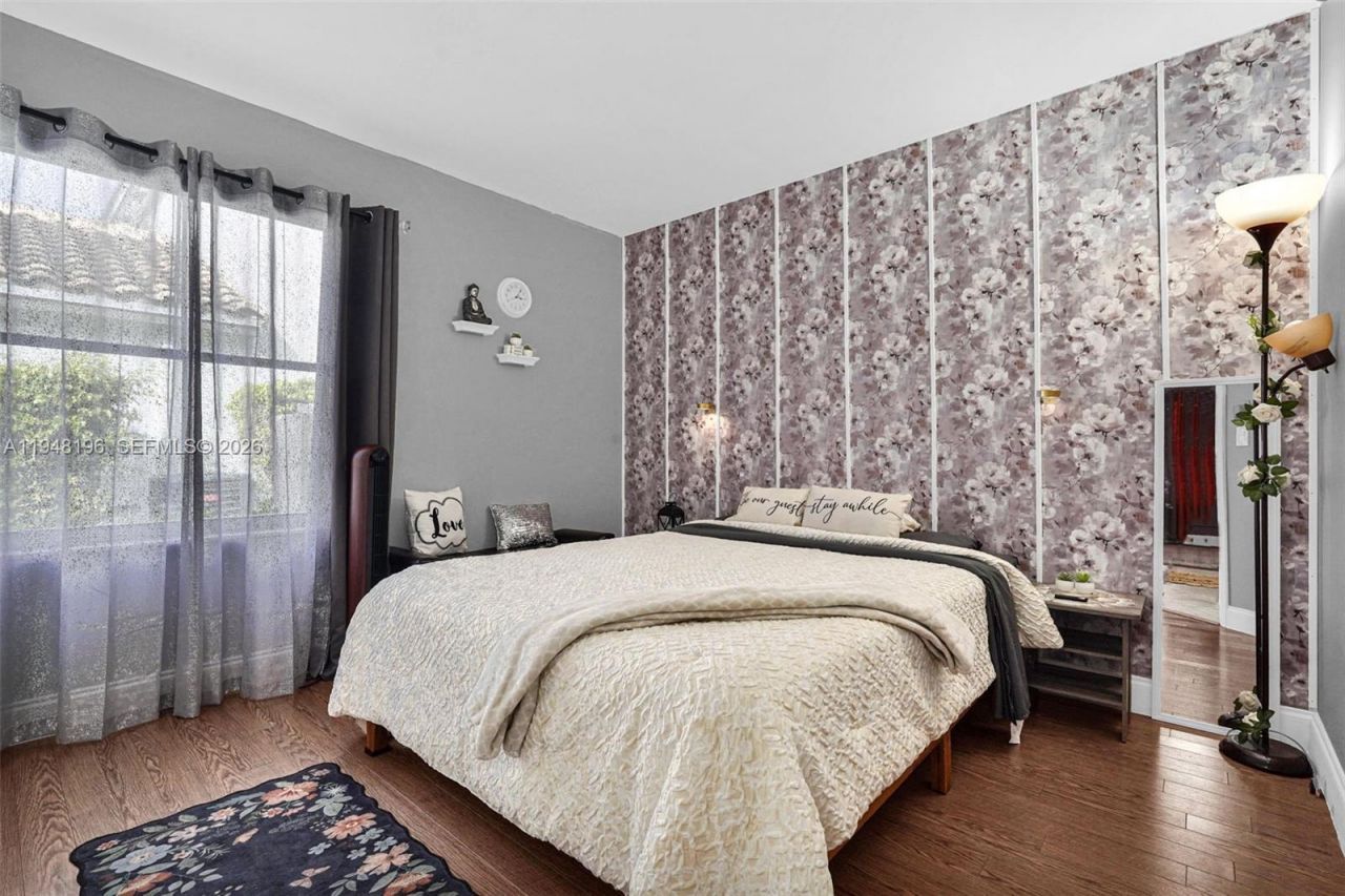 1975 NW 191st Ave, Pembroke Pines, FL 33029 Photo