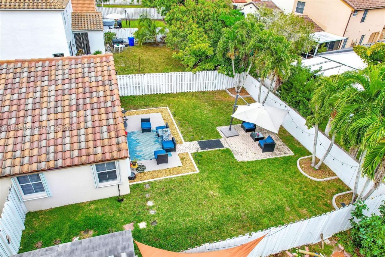 1975 NW 191st Ave, Pembroke Pines, FL 33029 Photo