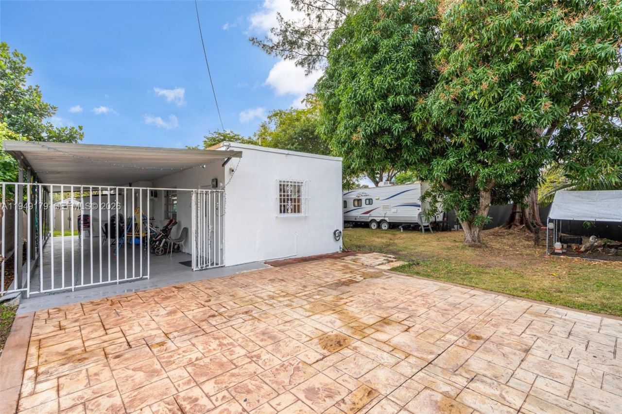 1829 NW 31st Ave, Miami, FL 33125 Photo