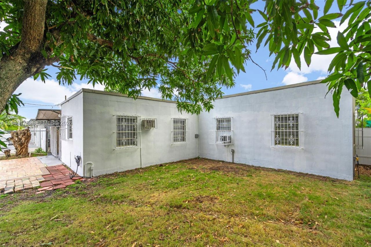 1829 NW 31st Ave, Miami, FL 33125 Photo