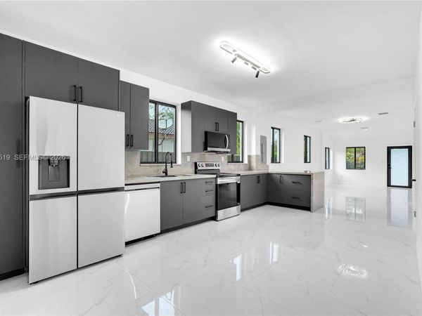 972 SW 44th Ave , Miami, FL 33134