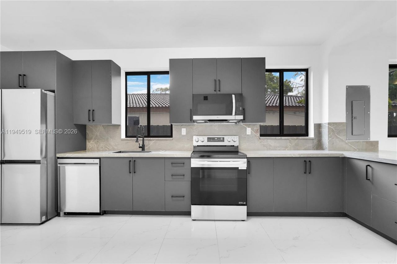 972 SW 44th Ave, Miami, FL 33134 Photo