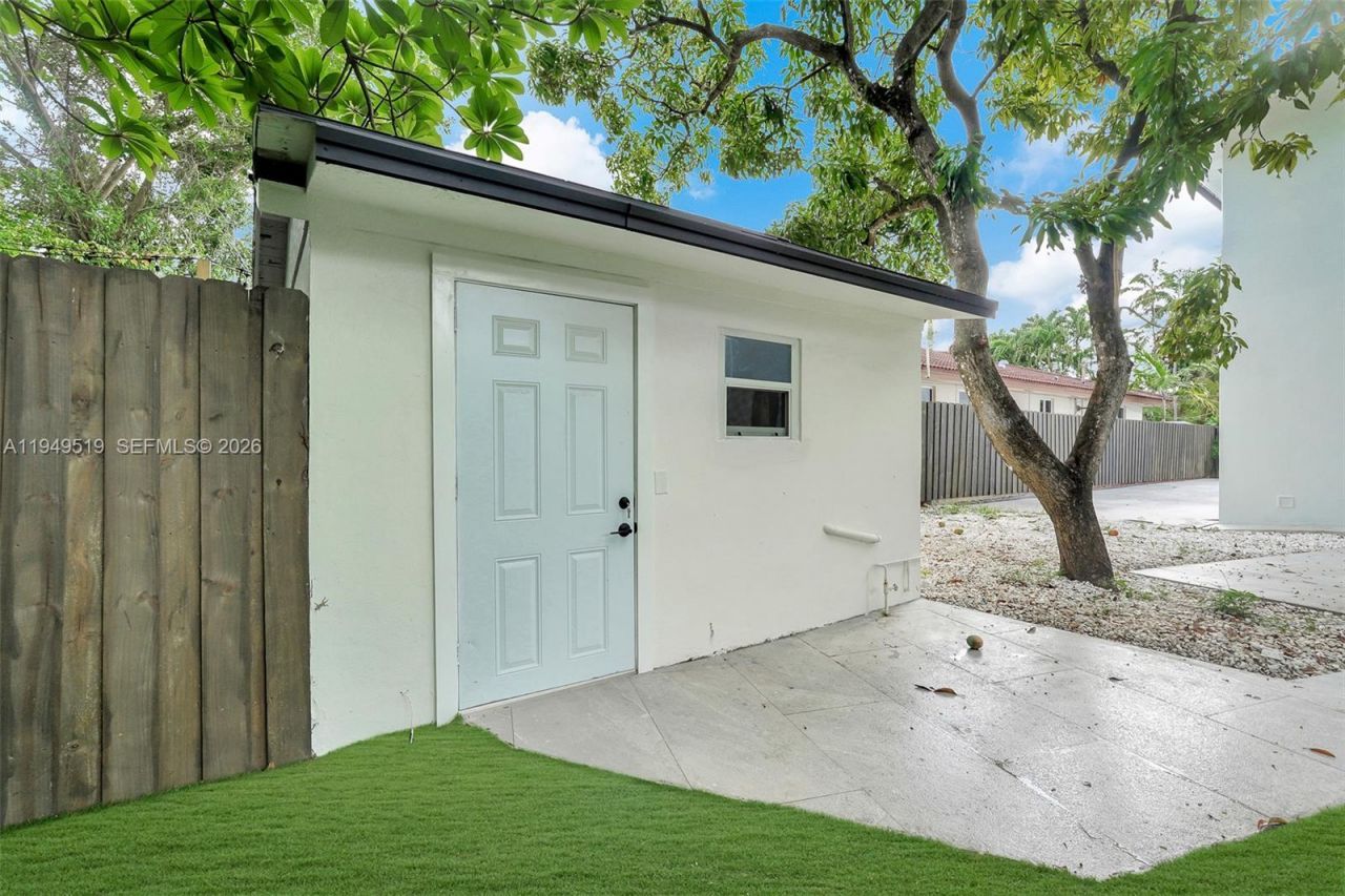 972 SW 44th Ave, Miami, FL 33134 Photo
