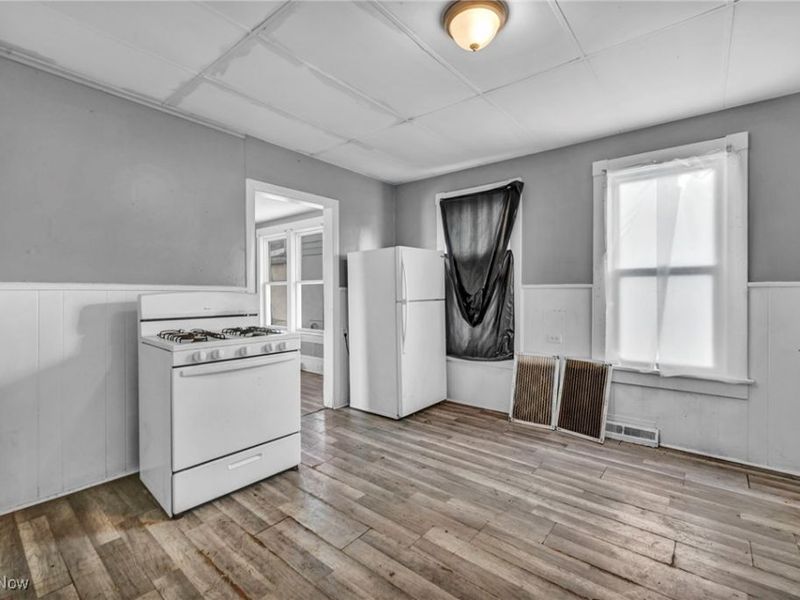 3405 Roehl Avenue, Cleveland, OH 44109 Photo 17