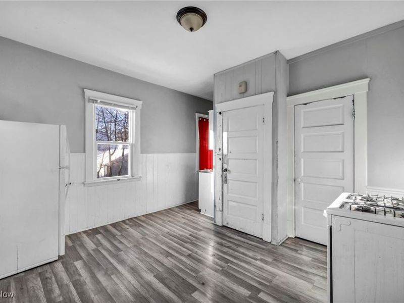 3405 Roehl Avenue, Cleveland, OH 44109 Photo 23