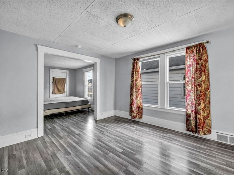 3405 Roehl Avenue, Cleveland, OH 44109 Photo 24