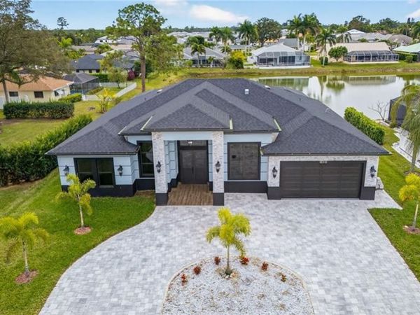 10318 St Patrick LN , BONITA SPRINGS, FL 34135