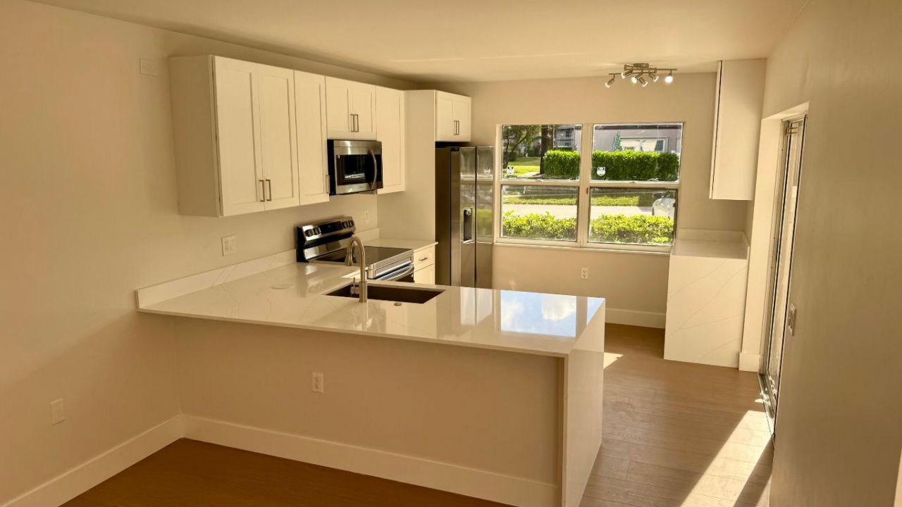 19 Amherst Court, Unit C, Royal Palm Beach, FL 33411 Photo