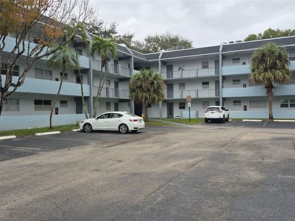 8351 Sands Point Boulevard, Unit 306A, Fort Lauderdale, FL 33321