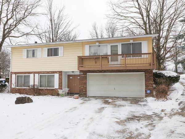 1674 Honeysuckle Drive, Mansfield, OH 44905