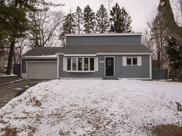 25267 W Timber Lane, Lake Villa, IL 60046