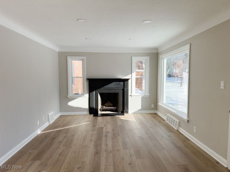 4201 Lambert Road, Cleveland, OH 44121 Photo 11