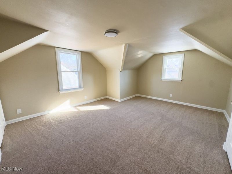 4201 Lambert Road, Cleveland, OH 44121 Photo 32