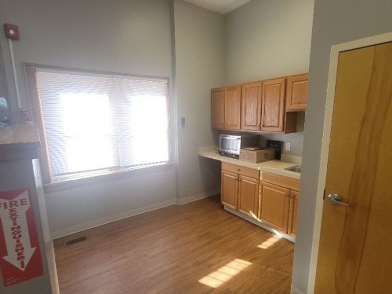 9815 Lorain Avenue, Cleveland, OH 44102 Photo 5