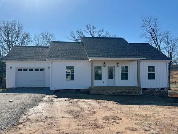 169 Honeysuckle Ln, Sparta, TN 38583